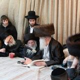 אמירת קינות - ט' באב תשע"ח - הגה"צ הרב אליעזר ברלנד שליט"א: צפו