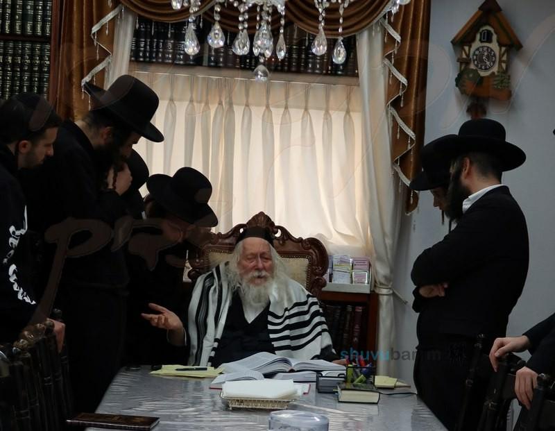 מְנַחֵם לְנַפְשִׁי • בני המשפיע הרה"ח ר' אליהו מירב זצוק"ל בניחום אבלים בקודש