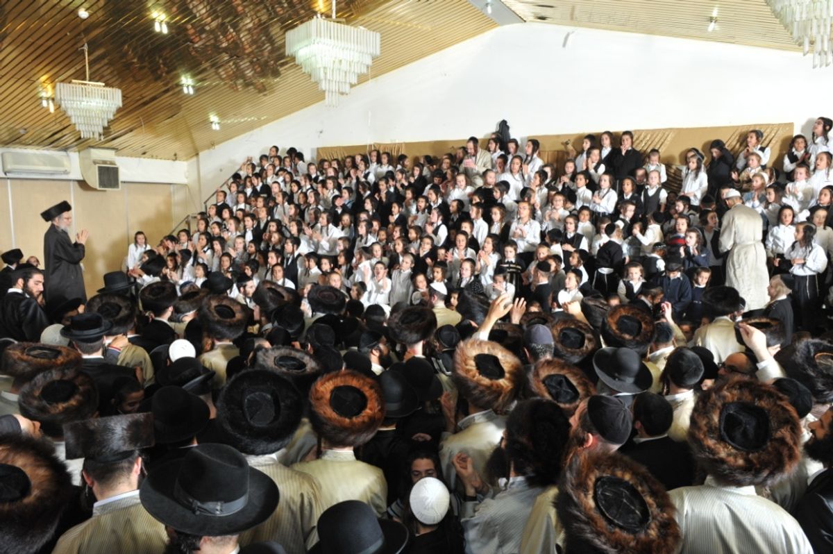 החיים שבתורה: כיצד יגיעות ותשוקה בלימוד מביאים לאור הפנימי ולתיקון הנפש - מאת הגה"צ הרב אליעזר ברלנד שליט"א