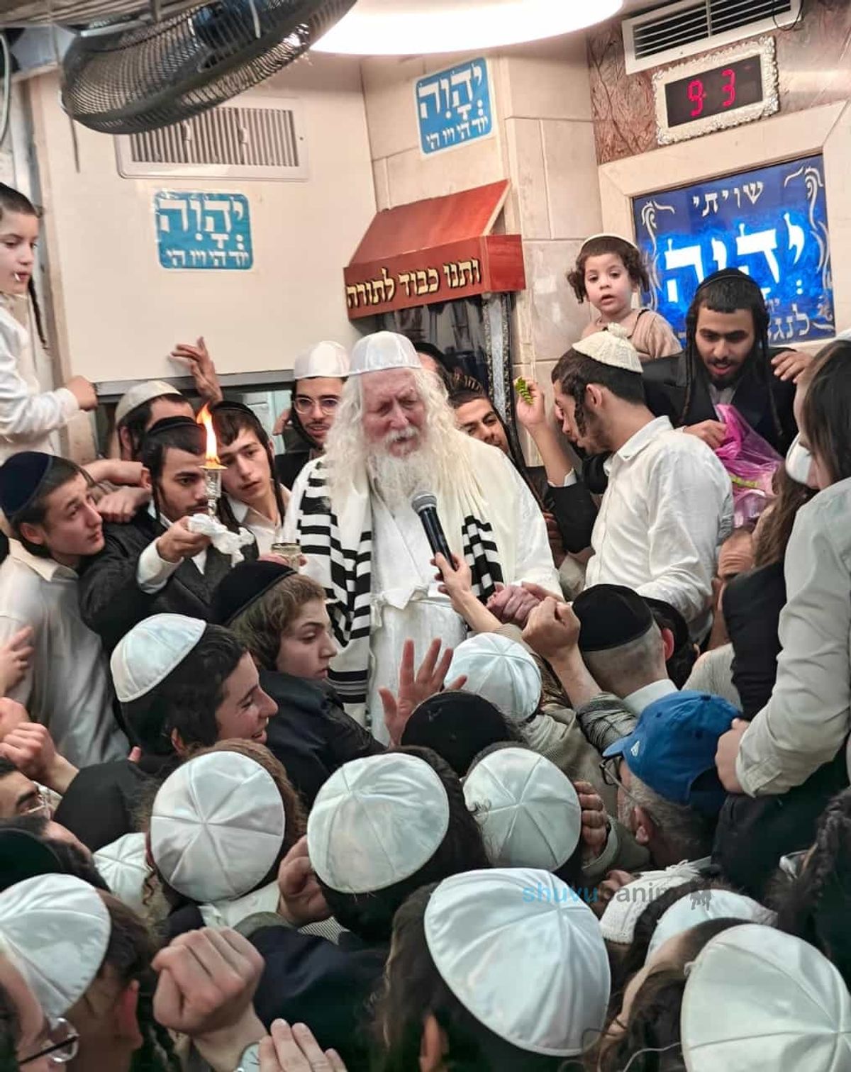 וַיַּקְהֵל מֹשֶׁה אֶת כָּל עֲדַת בְּנֵי יִשְׂרָאֵל • שבת פרשת ויקהל־שקלים בצילו של הגה"צ רבי אליעזר ברלנד שליט"א