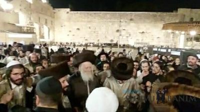 "And There We Will Ascend and Appear..." -- Rav Eliezer Berland Ascends to Kotel with Hundreds of Students