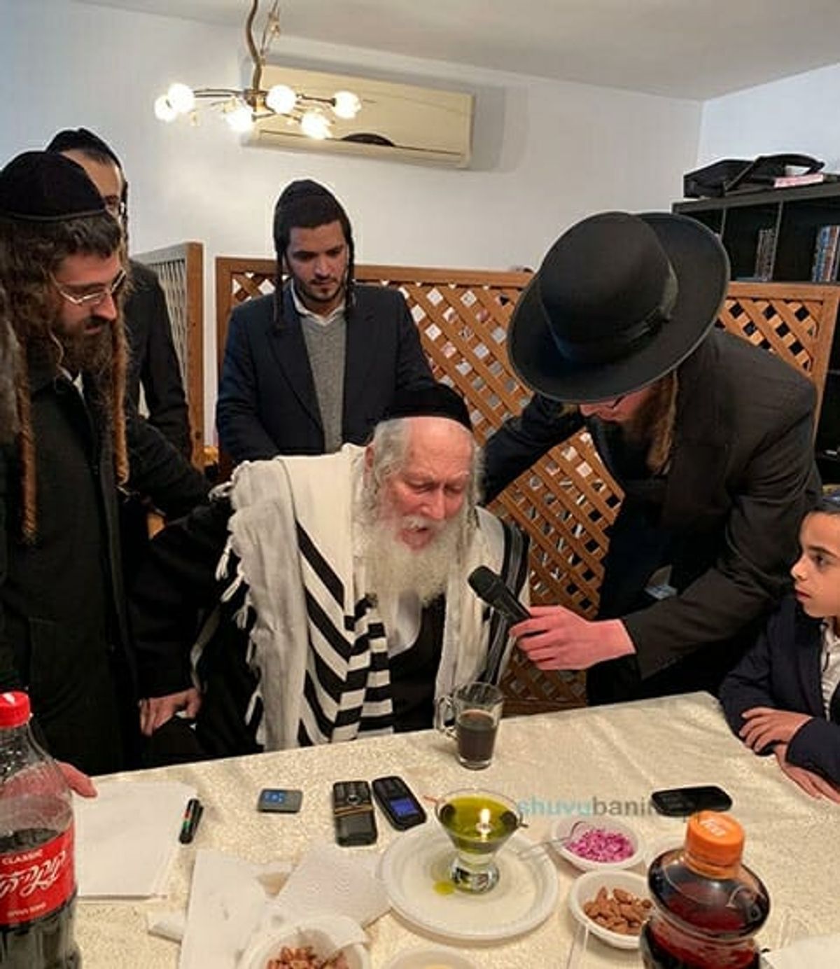 הסיבה הרוחנית לנגיף הקורונה - דברי הגה"צ הרב אליעזר ברלנד שליט"א וגלריית תמונות מהילולת הבבא סאלי באריאל