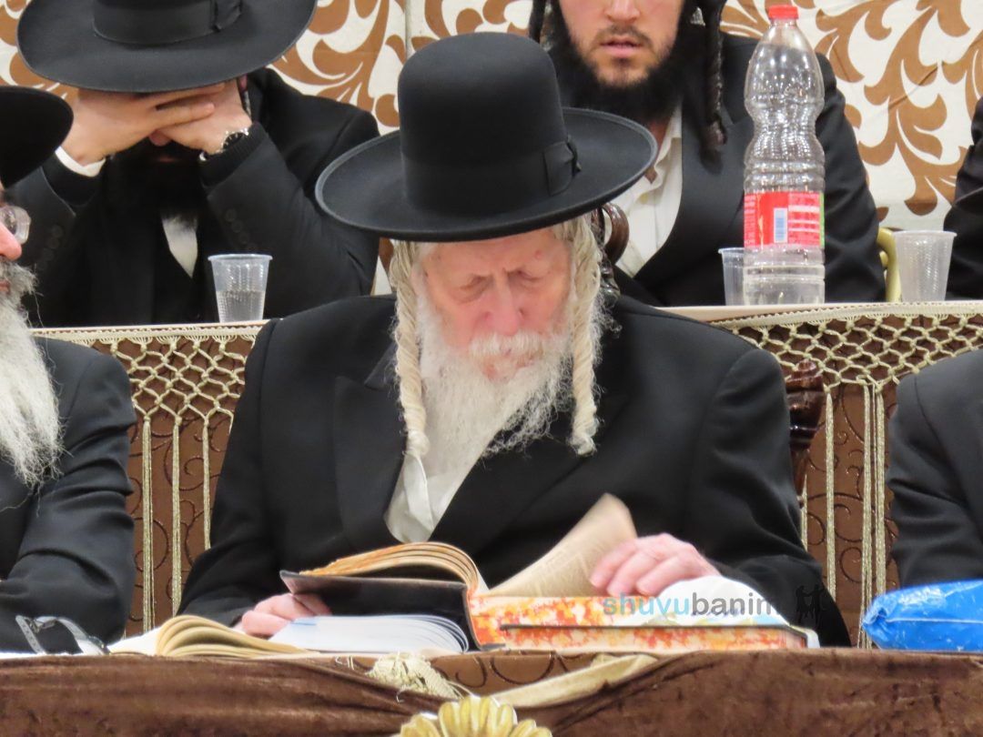 וְאֶזְכֶּה לִלְמֹד תּוֹרָה בְּחֵשֶׁק עָצוּם וְנִפְלָא • תפילות ללימוד מכל חלקי התורה מהגה"צ רבי אליעזר ברלנד שליט"א