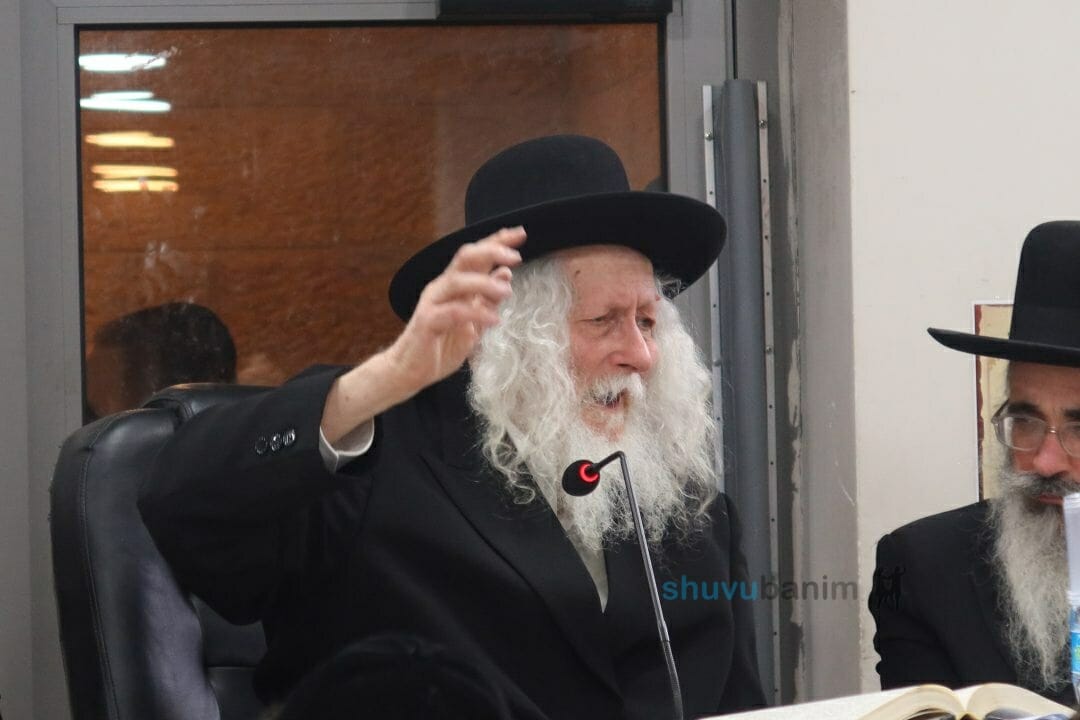 חנוכת הבית - הגה"צ רבי אליעזר ברלנד שליט"א הגיע לחנוך את משכנה החדש של ישיבת 'ברסלב חכמה ודעת'  • גלריית תמונות