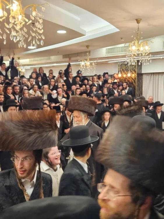 וּבְכֵן צַדִּיקִים • שמחת נישואי נינת מורינו הגה"צ רבי אליעזר ברלנד שליט"א