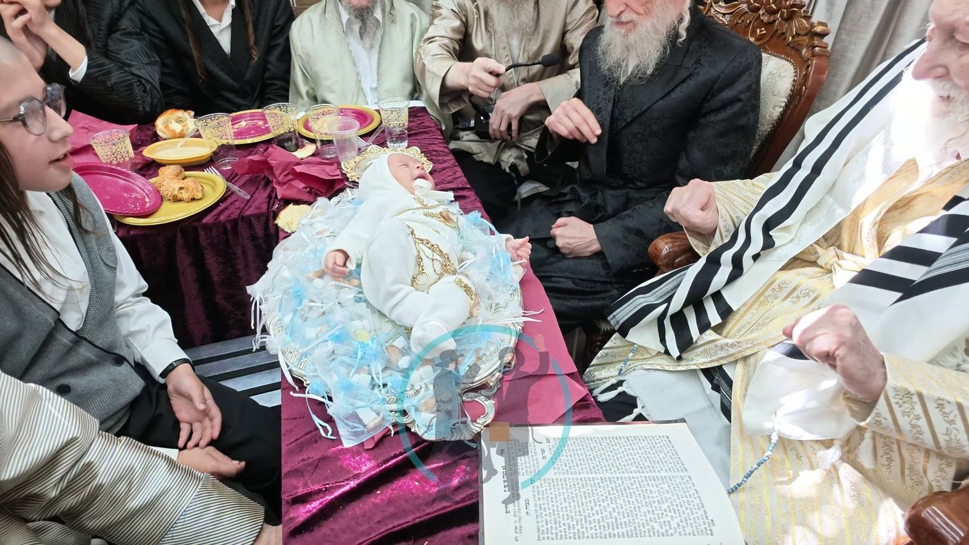 התינוק במהלך שמחת פדיון הבן