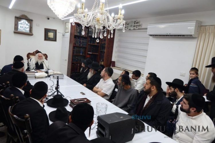 Shiur to Residents of Elad at Home of Rabbi Eliezer Berland Shlit”a