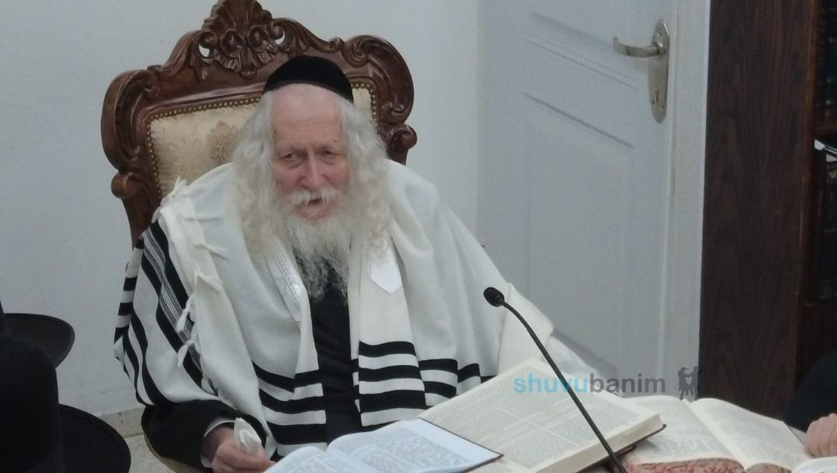 שיעור לבחורי ישיבת מתחברים במעונו של הגה"צ רבי אליעזר ברלנד שליט"א