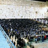 אלפים בעצרת התפילה המרגשת בכותל לשחרורו ורפואתו של הגה"צ הרב אליעזר ברלנד שליט"א