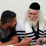 צפו: מראות ממסעות הקודש של הגה"צ הרב אליעזר ברלנד שליט"א - גלריית תמונות מחולון ופ"ת