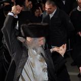 צפו: סיפורים קצרים – הגה"צ הרב אליעזר ברלנד שליט"א – חצי מליון בלי פדיון