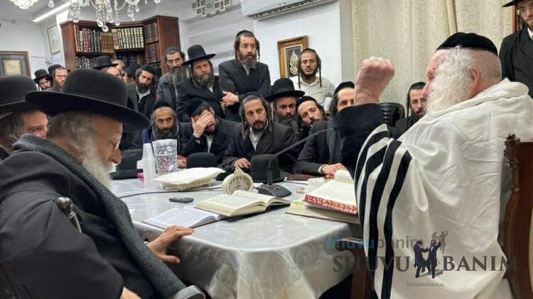 Shiur for Students of Chut Shel Chesed at Home of Rav Eliezer Berland Shlit"a