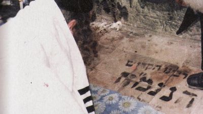 דברי מורינו הגה"צ הרב אליעזר ברלנד שליט"א - "כי אדם אסור לו להתווכח אף פעם, משה פעם אחת התווכח ולא נכנס לארץ ישראל"