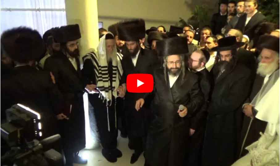 חתונת יוסף פראנק בן הרב מוטה פראנק עם הרב ברלנד שליט"א, הרב קיוואק, הרב ברנדסדורפר, בעלי המנגנים בערי וובר, מיילך קאהן