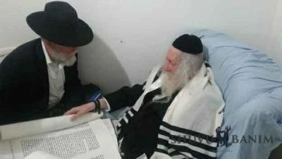 "כָּל תְּנוּעָה שֶׁל הַצַּדִּיק זֶה עַל פִּי הַדִּבּוּר" - דברי הגה"צ הרב אליעזר ברלנד שליט"א - מראות הקודש מקבלת הקהל בקריית ספר