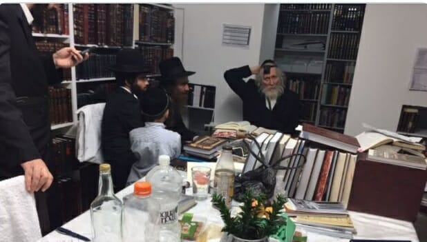 הרב שלמה עופר בביקור אצל הגה"צ הרב אליעזר ברלנד שליט"א