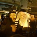 הגה"צ הרב אליעזר ברלנד שליט"א מבקר בחולון - גלריית תמונות מרגשת