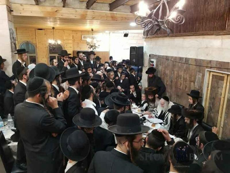 צפו: הגה"צ הרב אליעזר ברלנד שליט"א בקרעטשמע של נחמן כץ וב"ר יוסף לוי