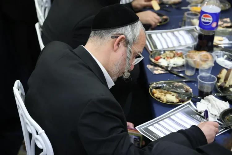 Hundreds from Breslov-Shuvu Banim Gather for Avreichim Convention