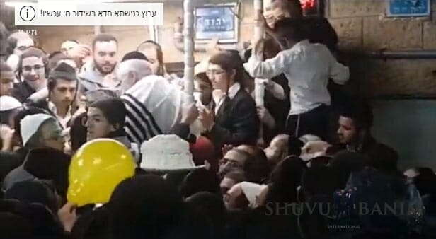 "נא להתפלל על הרב שלא יסתלק לפני פסח" - מראות השמחה היום ההולדת של הצדיק הרב ברלנד שליט"א והתפילה