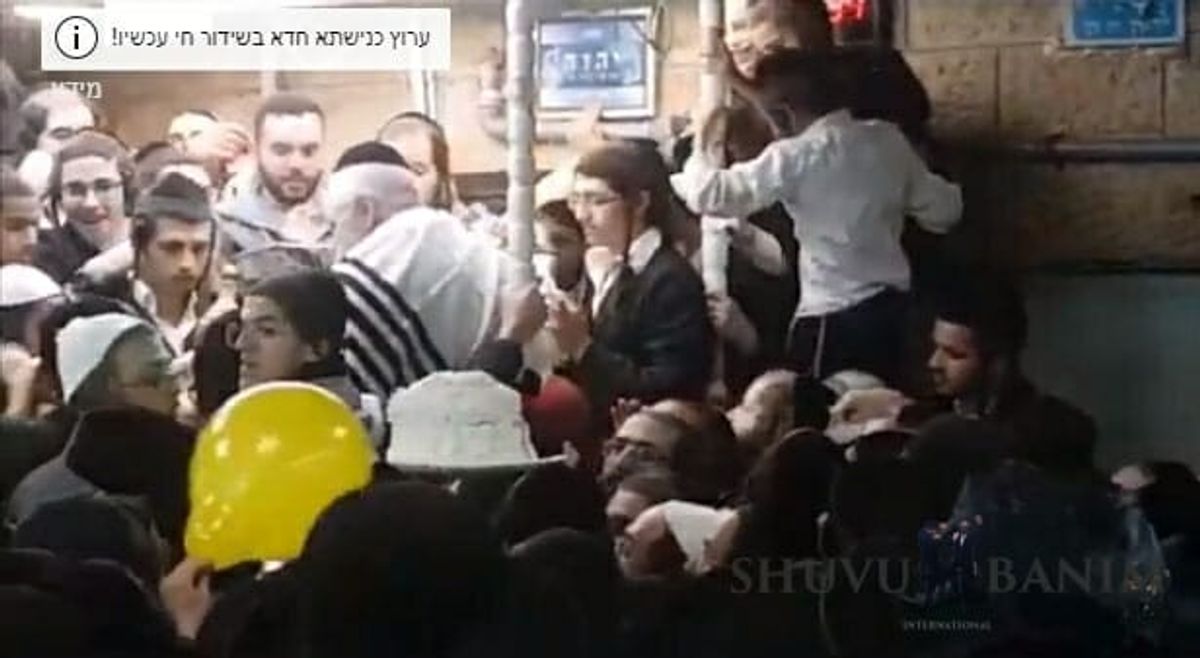 "נא להתפלל על הרב שלא יסתלק לפני פסח" - מראות השמחה היום ההולדת של הצדיק הרב ברלנד שליט"א והתפילה