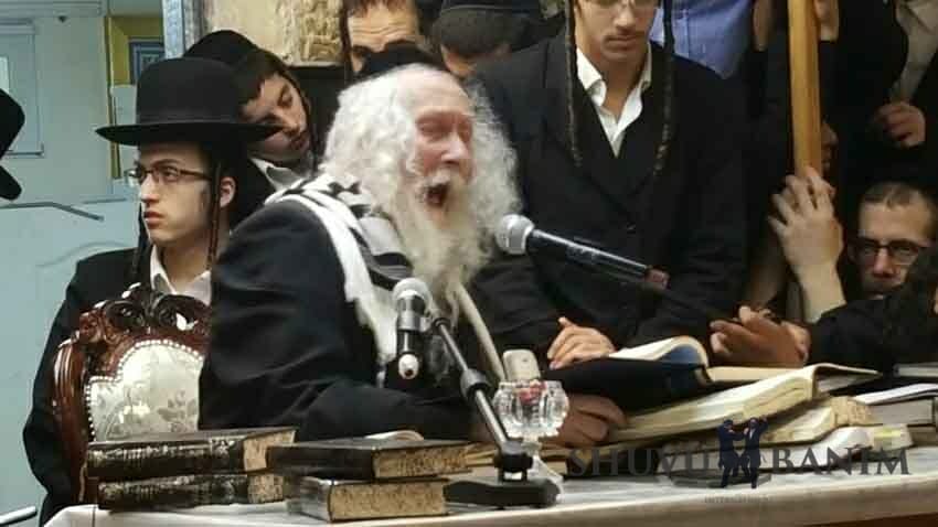 שיעורו של הגה"צ הרב אליעזר ברלנד שליט"א בגמרא וקצות החושן - גלריית תמונות