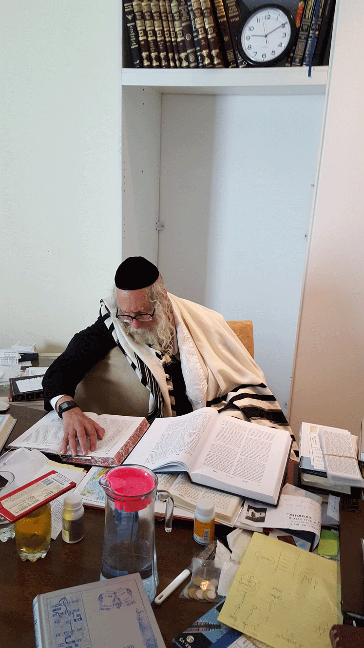 שידור חוזר משיעורו של הגה"צ הרב אליעזר ברלנד שליט"א ב' אדר א' תשע"ו