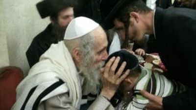 The wedding, the miracle, and the second time the South African Secret Police tried to grab Rav Berland