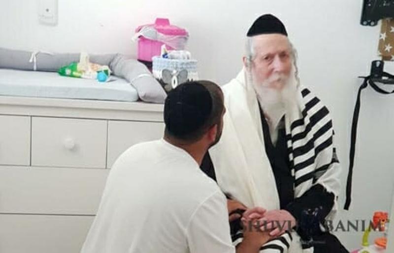 הגה"צ הרב אליעזר ברלנד שליט"א בגבעת שמואל - גלריית תמונות