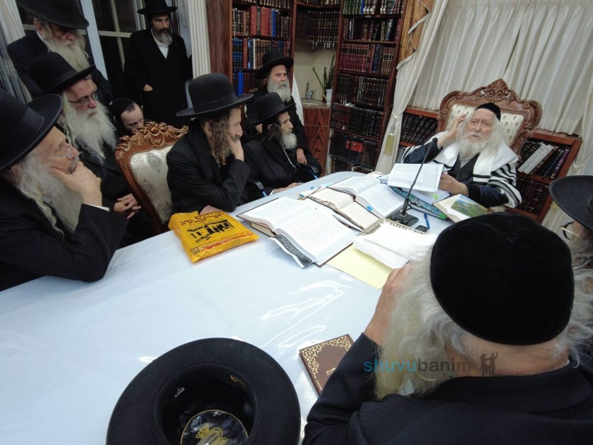 שיעור למשתתפי העצרת במעונו של הגה"צ רבי אליעזר ברלנד שליט"א