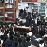 כל המתאבל על ירושלים • סיקור נרחב מתשעה באב בצילו של הגה"צ רבי אליעזר ברלנד שליט"א