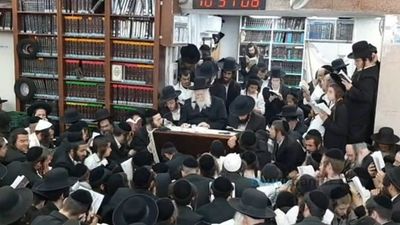 כל המתאבל על ירושלים • סיקור נרחב מתשעה באב בצילו של הגה"צ רבי אליעזר ברלנד שליט"א