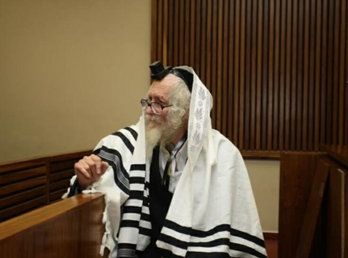 האזינו: הרב אליישיב זצ"ל פסק - אסור לשבת בכלא רגע אחד מיותר. עסקת הטיעון של הגה"צ הרב אליעזר ברלנד שליט"א