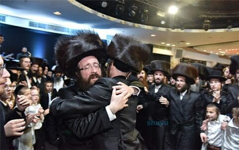 קשה להאזנה: הרב פנחס בונקר בעדות מתוך מרתפי המתנגדים
