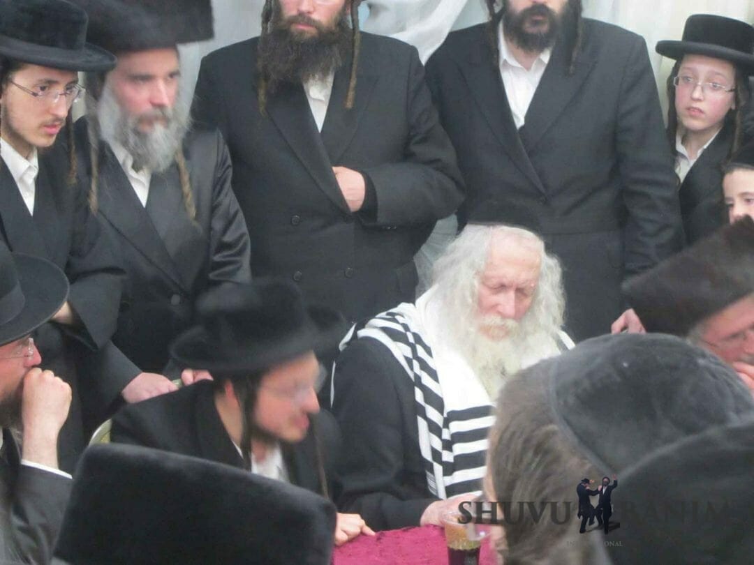 גלריית תמונות משמחת האירוסין של נכד הגה"צ הרב אליעזר ברלנד שליט"א ממשפחת רובינשטיין