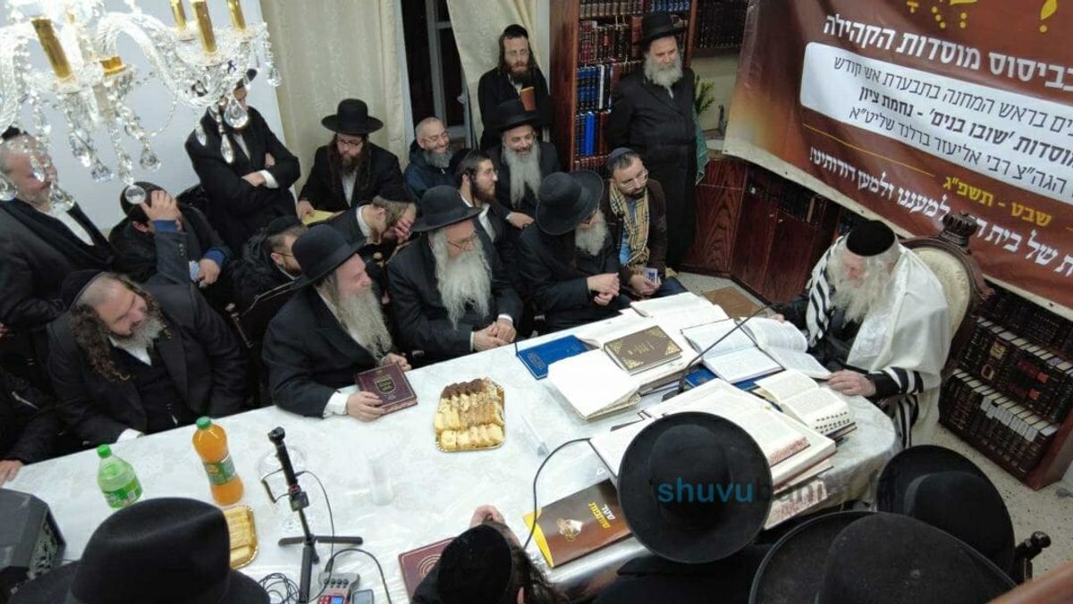 שיעור לראשי הקהילות ברחבי הארץ במעונו של הגה"צ רבי אליעזר ברלנד שליט"א