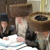 וּמִשֶּׁפַע מִצְוַת תְּפִלִּין • שמחת הבר מצווה לנין הגה"צ רבי אליעזר ברלנד שליט"א