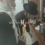 מראות קודש - בדיקת חמץ בית הגה"צ הרב אליעזר ברלנד שליט"א