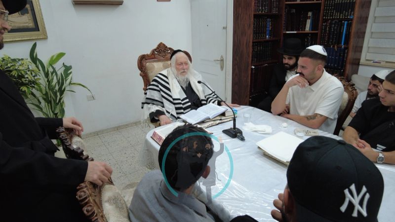 תושבי המרכז מאזינים לשיעור