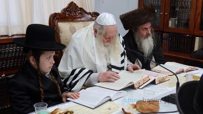 בֶּן י"ג לְמִצְווֹת • שמחת הבר מצווה לנינו של הגה"צ רבי אליעזר ברלנד שליט"א