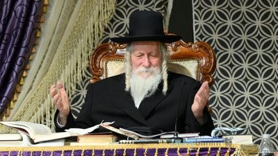 הִנְנִי רוֹפֵא לָךְ • עדכון על מצבו הרפואי של הגה"צ רבי אליעזר ברלנד שליט"א