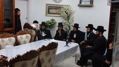 ניחום אבלים בקודש פנימה למשפחת הגה"צ ר' משה צנעני זצוק"ל