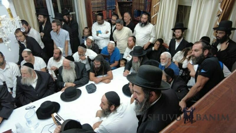Shiur for Residents of Or Akiva at Home of Rav Berland Shlit”a