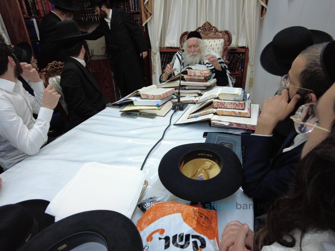 שיעור לבחורי ישיבות ליטאיות במעונו של הגה"צ רבי אליעזר ברלנד שליט"א