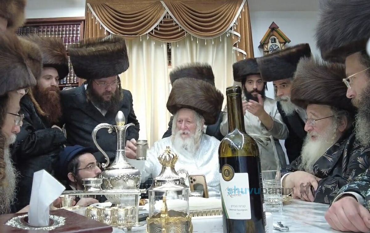 "עבודת ימי הפורים הקדושים" - הגה"צ הרב אליעזר ברלנד שליט"א