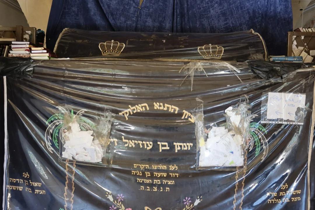 יוֹנָתָן בֶּן עֻזִּיאֵל, שֶׁהָיָה רָאוּי שֶׁתִּשְׁרֶה עָלָיו שְׁכִינָה כְּמֹשֶׁה רַבֵּנוּ • הילולת התנא האלוקי ותפילות להיות חתן