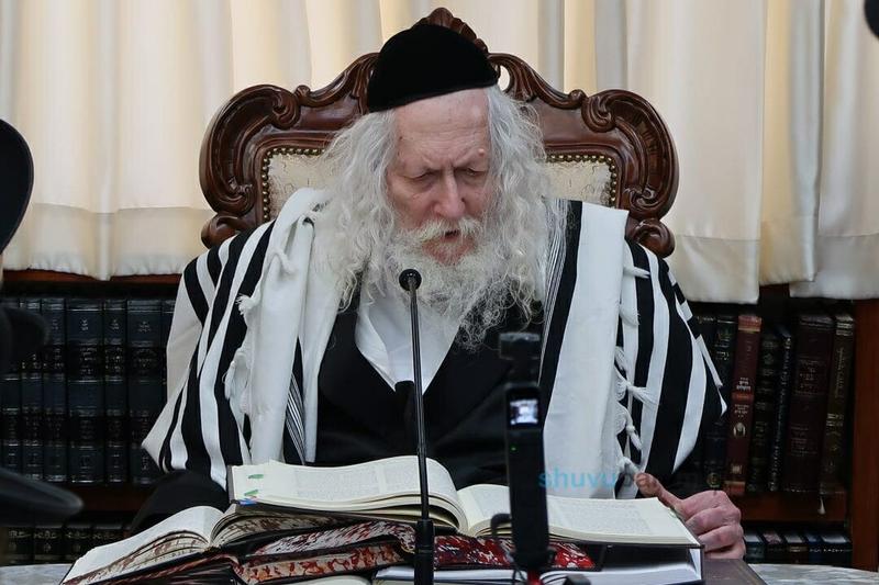 שיעור לבחורי חבורת 'אפוים בליבו' ללימוד ליקוטי מוהר"ן בעיון במעונו של הגה"צ רבי