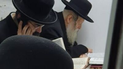 הרב ברלנד שליט"א ב"זכור ברית" בציון של רבינו באומן