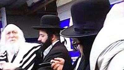 Rabbi Eliezer Berland Shlit”a at HQ of Agudat Yisrael – Shuvu Banim