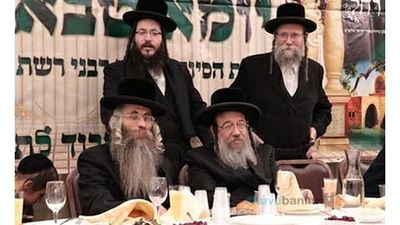 בבכיות קורעות לב הרב קלוגער שליט"א מסביר מאיפה מגיעות הצרות על ישראל והעולם